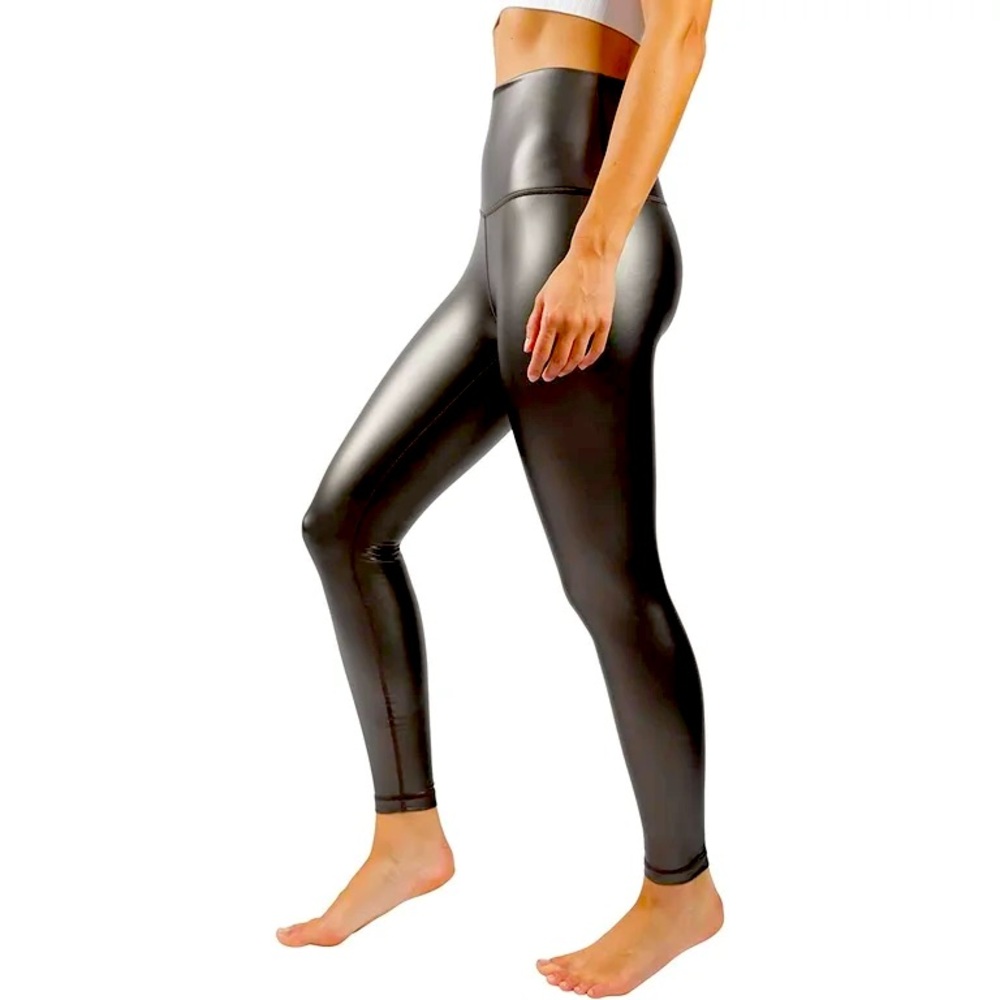 NWT 90 Degree by Reflex medium gray Leatherette Super High Rise Leggings pants